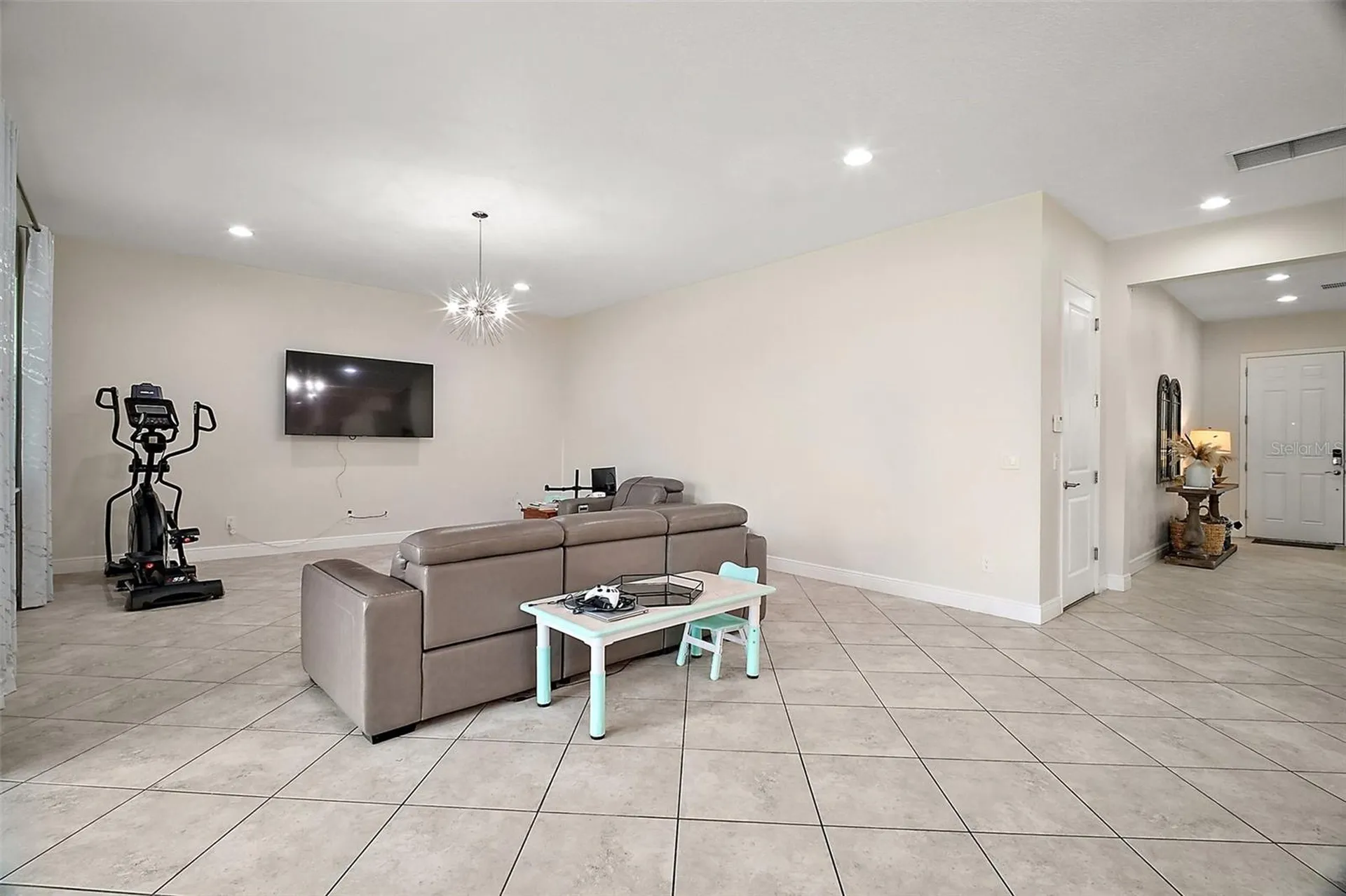 9153 Carmela Avenue Davenport FL 33897