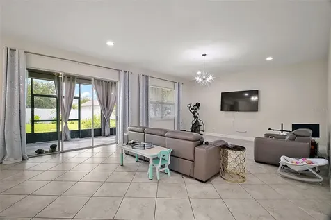 9153 Carmela Avenue Davenport FL 33897