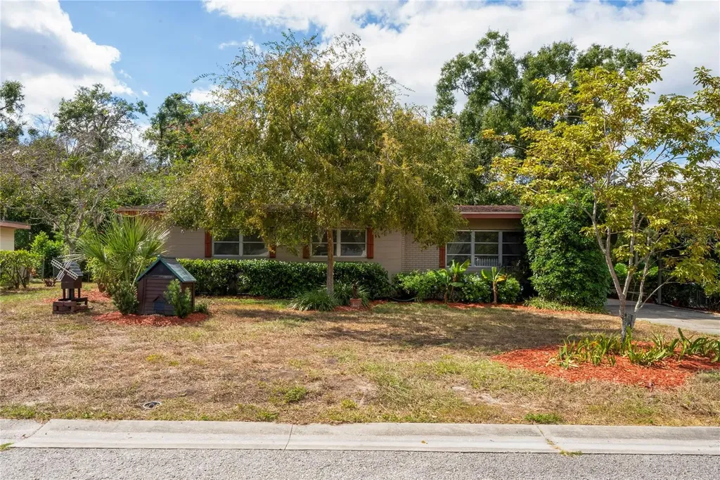 8016 Sharon Drive Tampa FL 33617