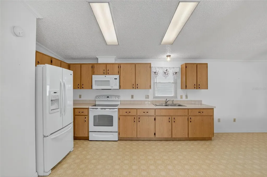 4945 Shore Line Drive Polk City FL 33868