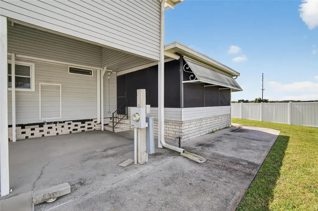 4945 Shore Line Drive Polk City FL 33868