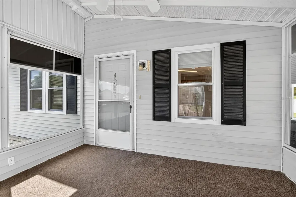 4945 Shore Line Drive Polk City FL 33868