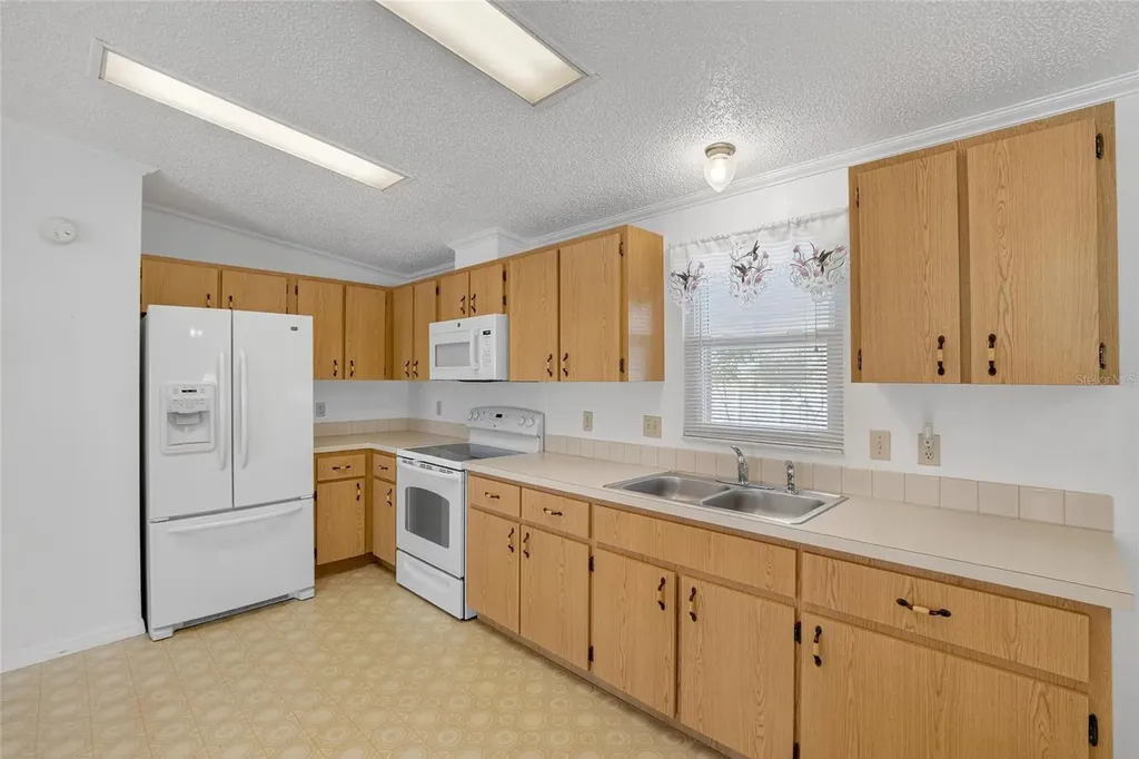 4945 Shore Line Drive Polk City FL 33868