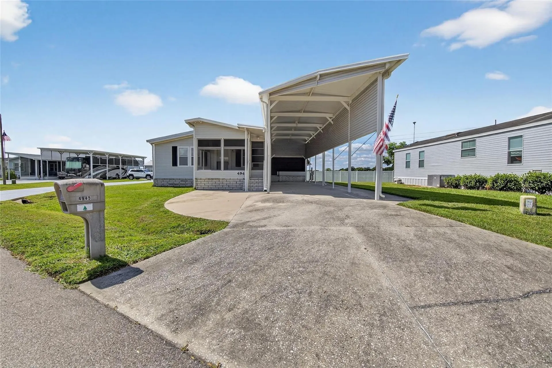 4945 Shore Line Drive Polk City FL 33868