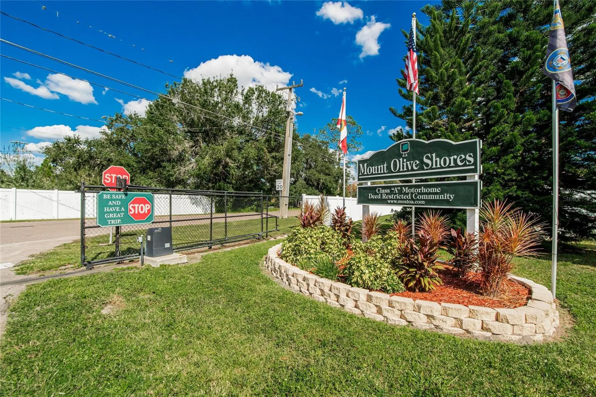4945 Shore Line Drive Polk City FL 33868