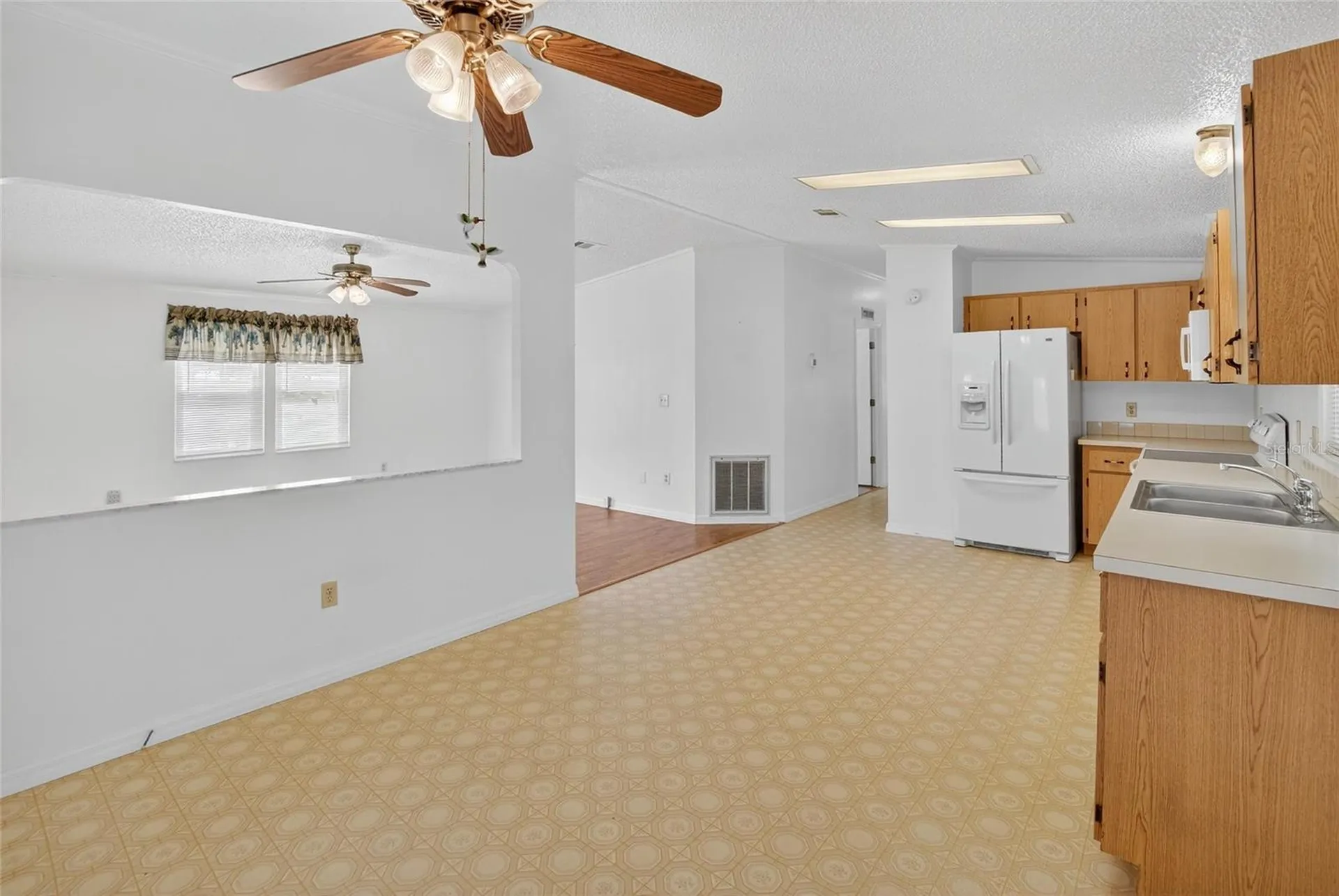 4945 Shore Line Drive Polk City FL 33868