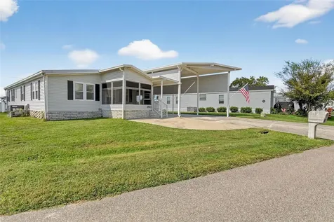 4945 Shore Line Drive Polk City FL 33868