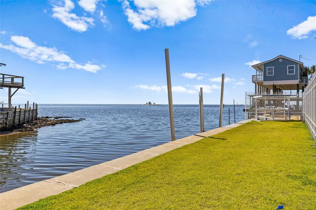 502 Main Street Horseshoe Beach FL 32648
