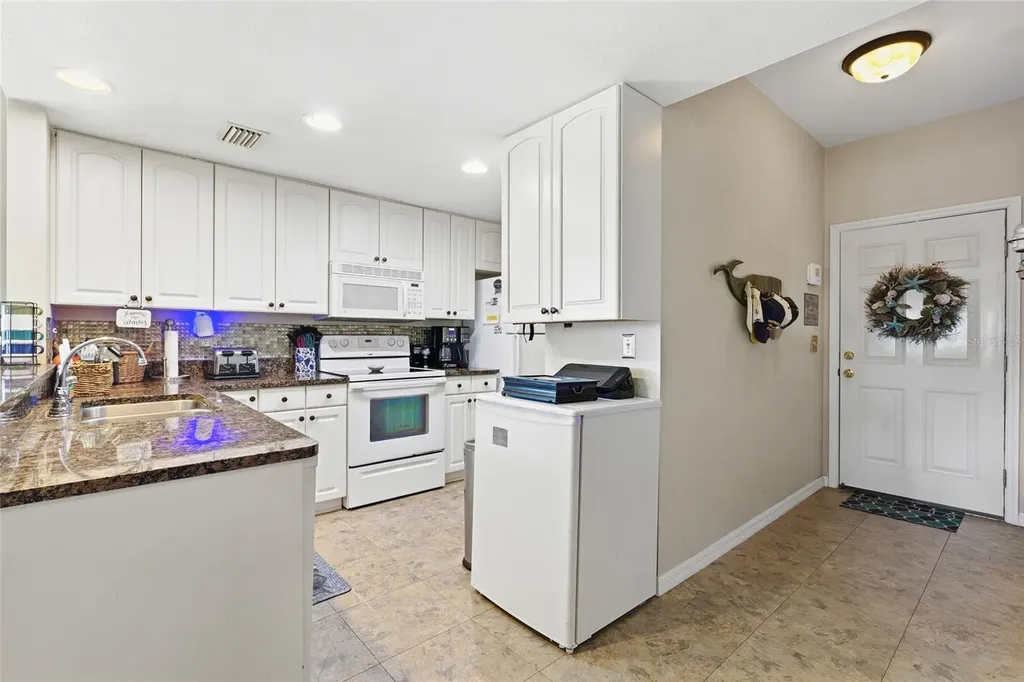 502 Main Street Horseshoe Beach FL 32648