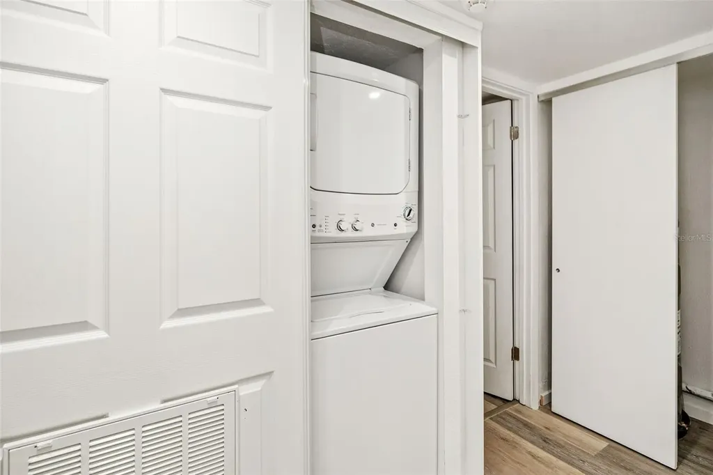 2224 Bahia Vista Street Sarasota FL 34239