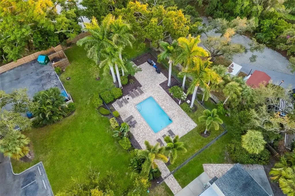 2224 Bahia Vista Street Sarasota FL 34239