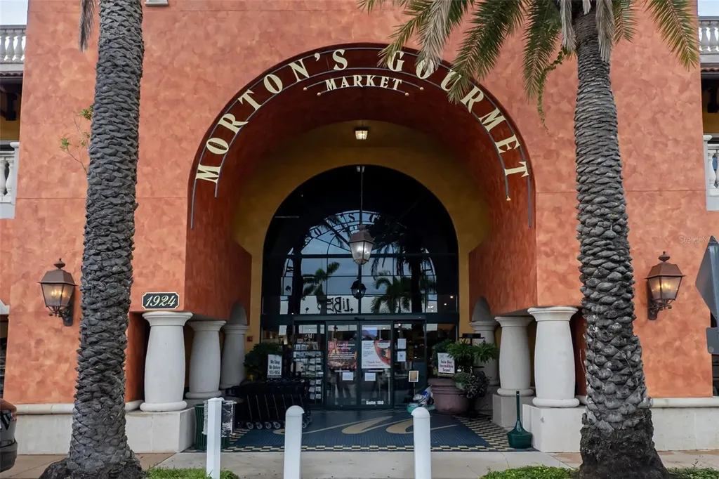 2224 Bahia Vista Street Sarasota FL 34239