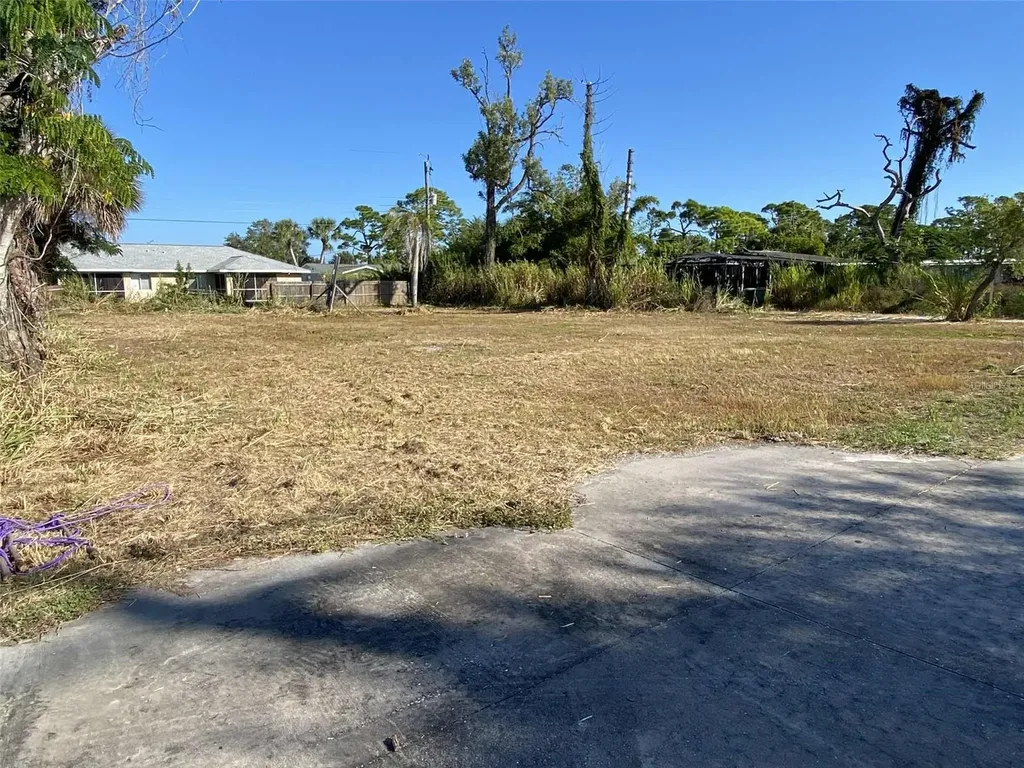 7439 San Casa Drive Englewood FL 34224