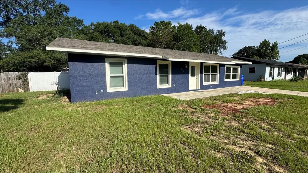 545 Oak Drive Tavares FL 32778