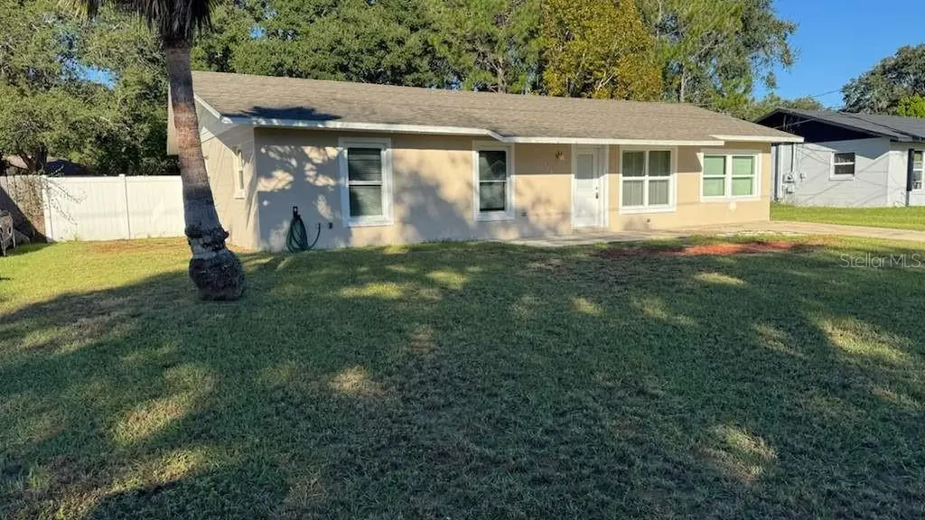 545 Oak Drive Tavares FL 32778