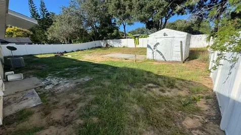 545 Oak Drive Tavares FL 32778