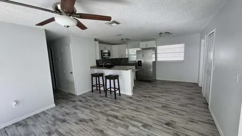545 Oak Drive Tavares FL 32778