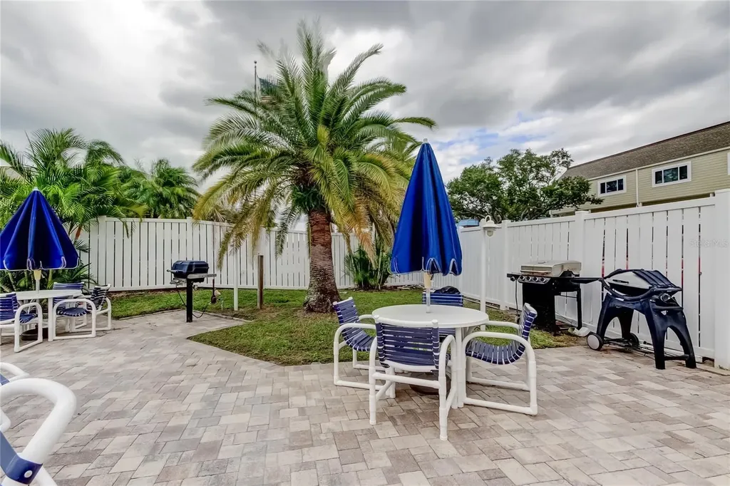 433 Paula Drive S Dunedin FL 34698