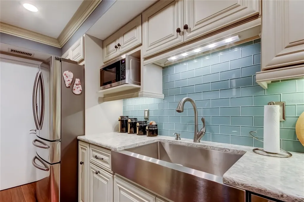 433 Paula Drive S Dunedin FL 34698