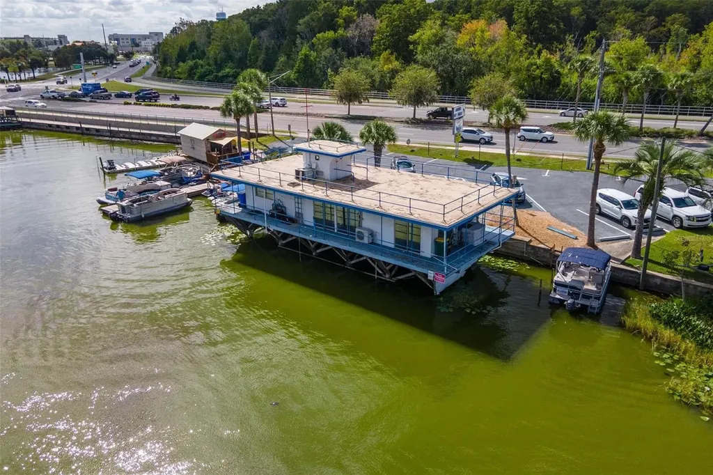 1006 W Burleigh Boulevard Tavares FL 32778