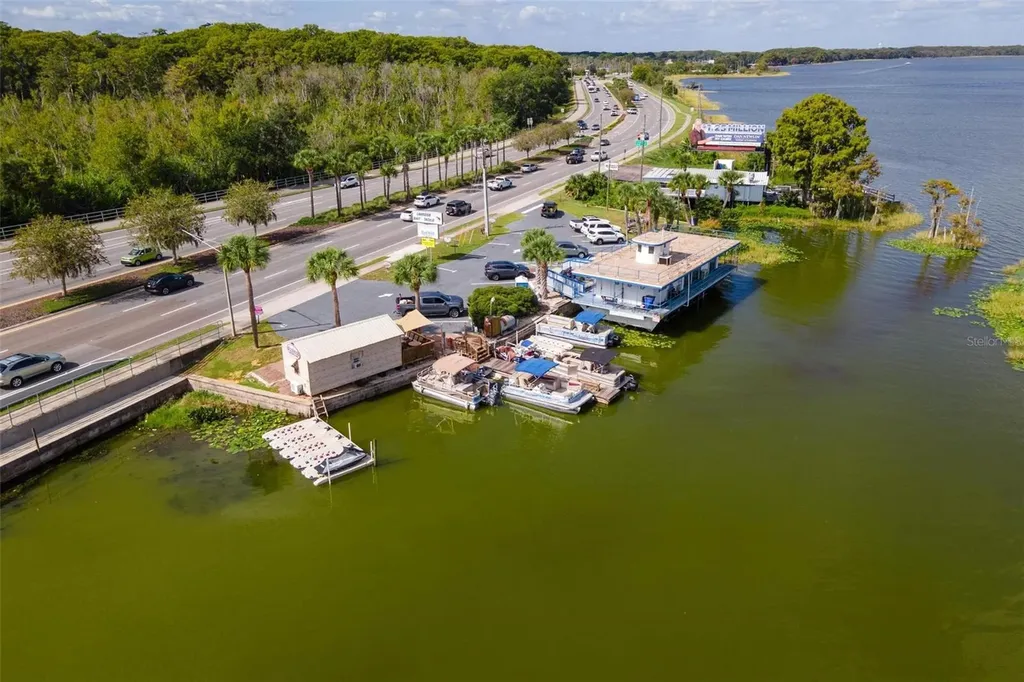 1006 W Burleigh Boulevard Tavares FL 32778