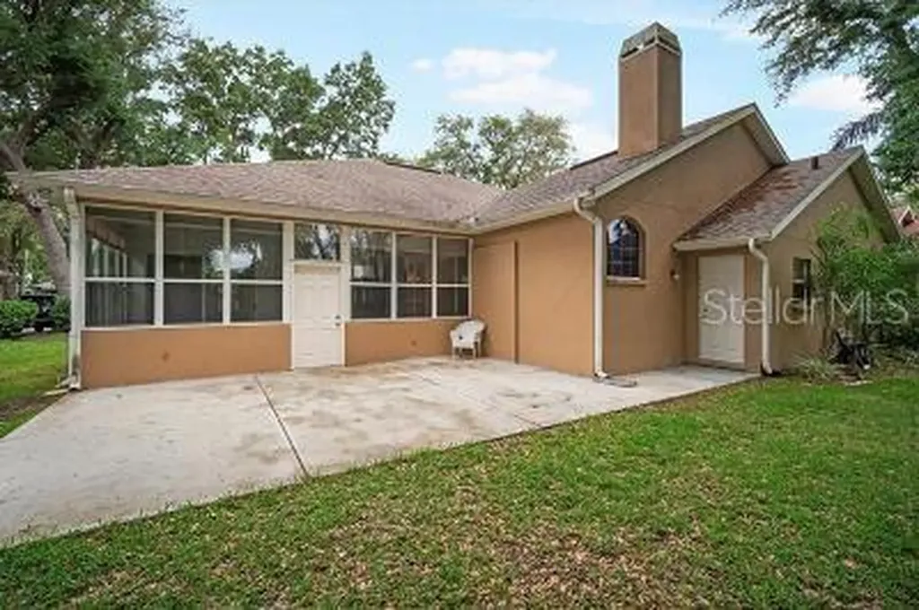 2243 Eagle Bluff Drive Valrico FL 33596