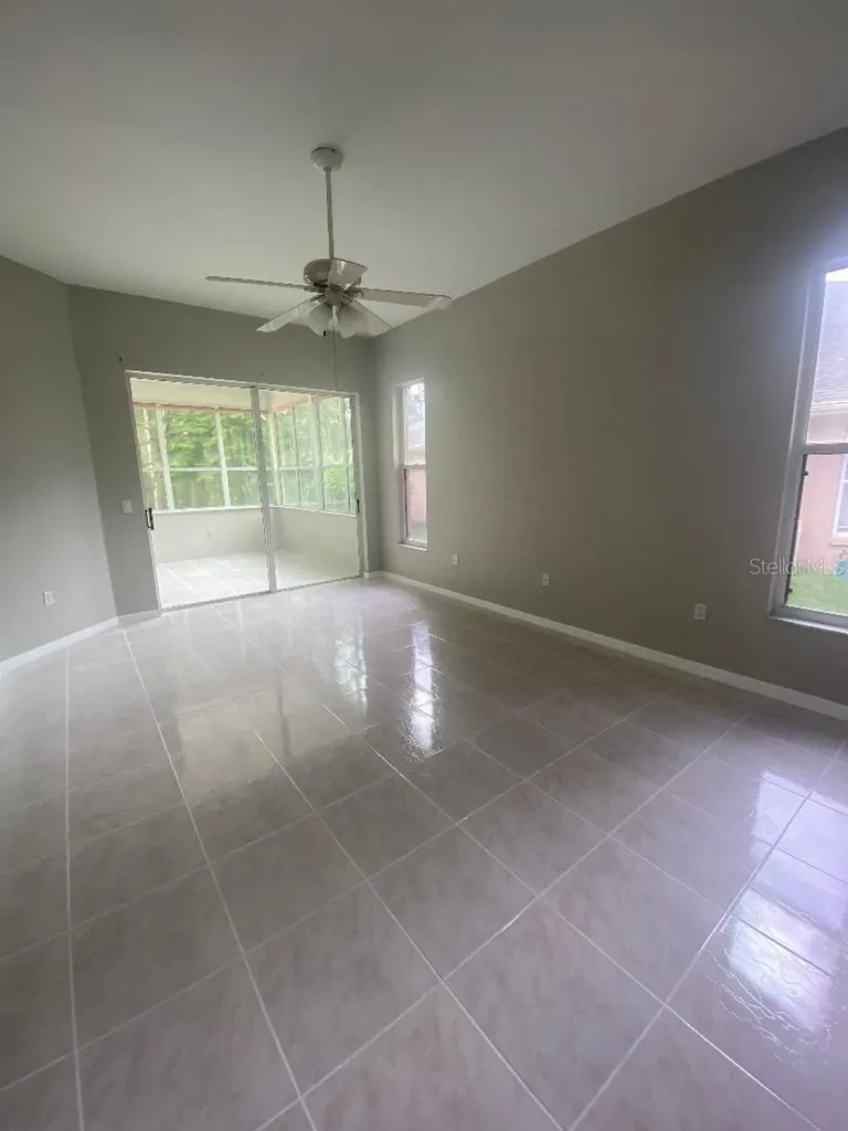 2243 Eagle Bluff Drive Valrico FL 33596