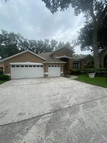 2243 Eagle Bluff Drive Valrico FL 33596