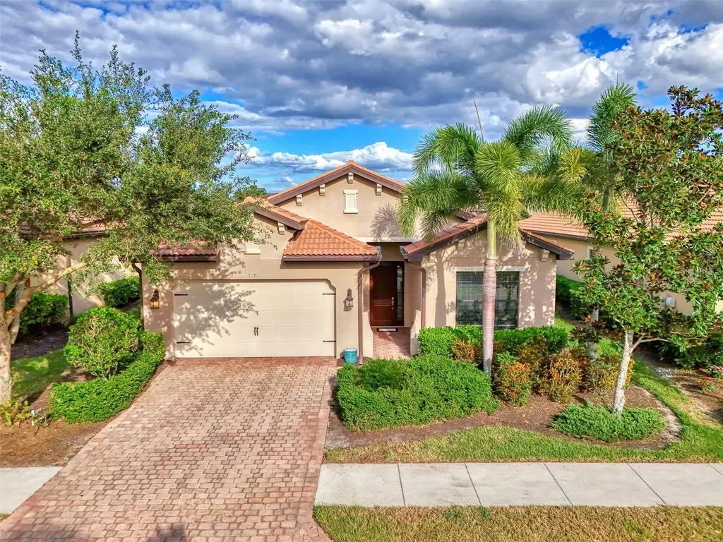 1050 Bluffwood Drive Nokomis FL 34275