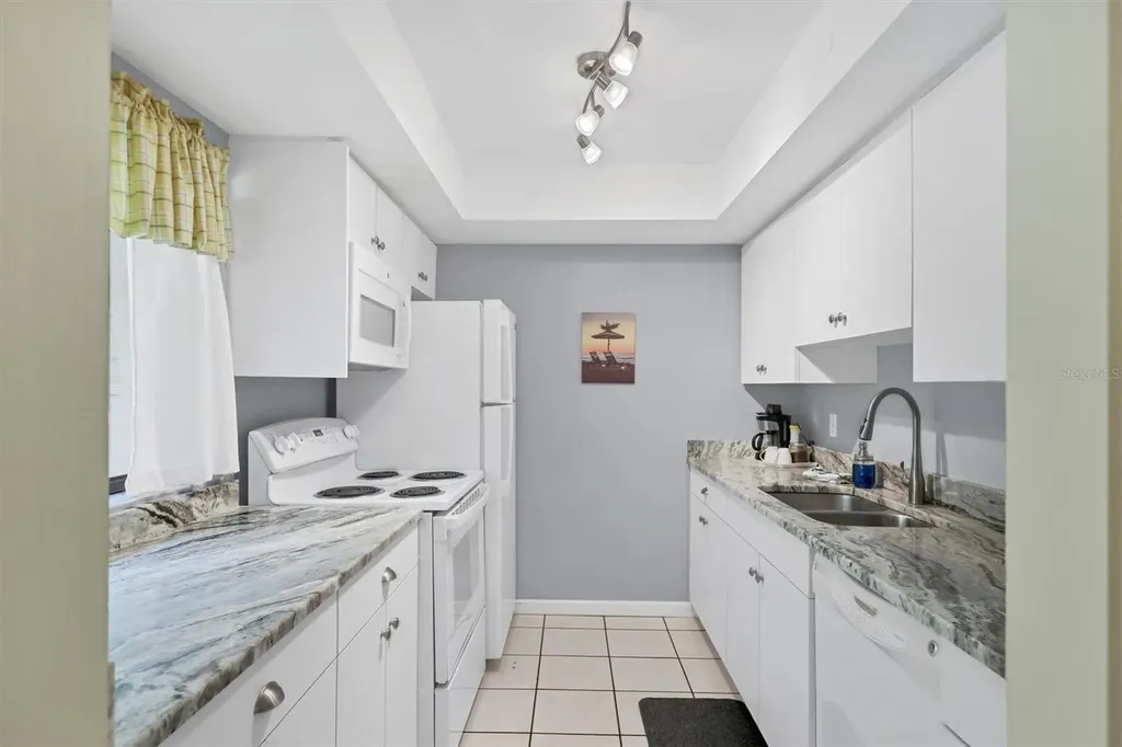 6703 Midnight Pass Road Sarasota FL 34242