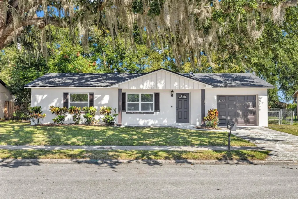 652 Moss Drive Altamonte Springs FL 32714
