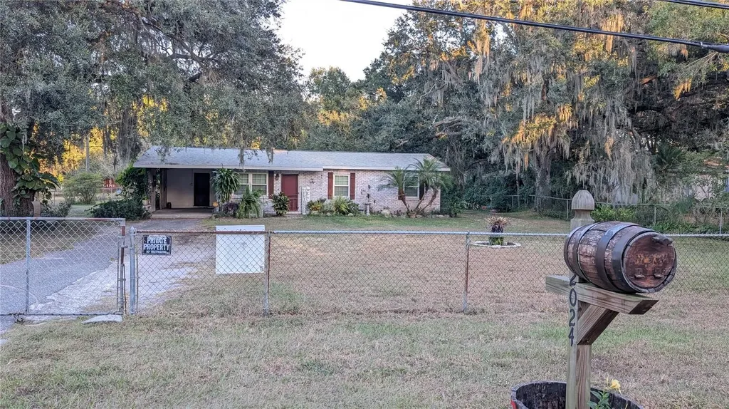 2024 E Keysville Road Lithia FL 33547