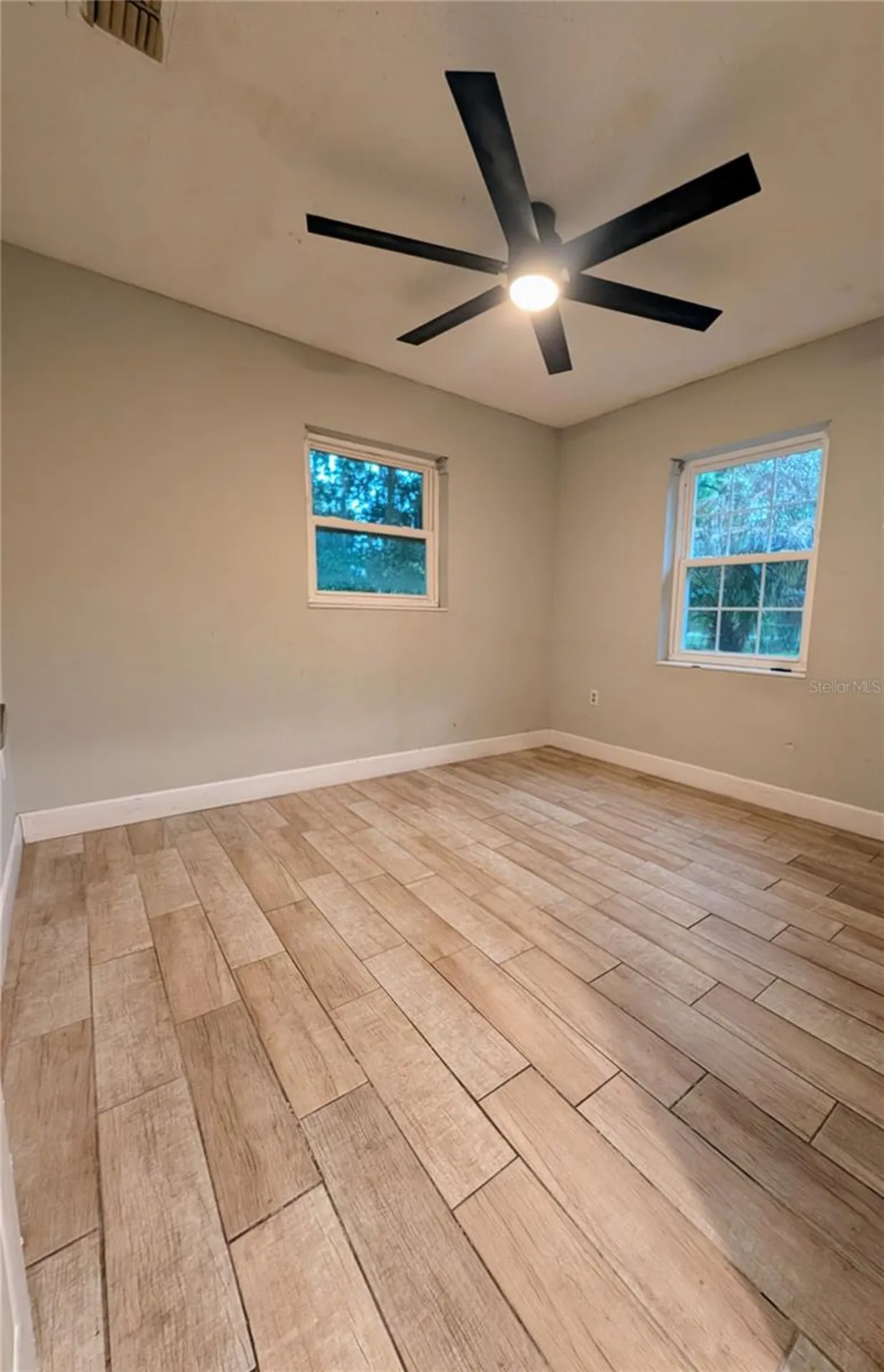 2024 E Keysville Road Lithia FL 33547