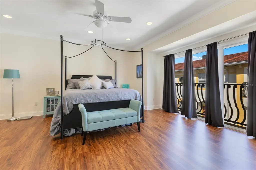 4409 W Gray Street Tampa FL 33609