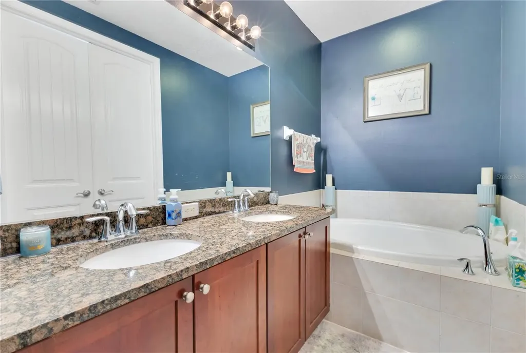 4409 W Gray Street Tampa FL 33609
