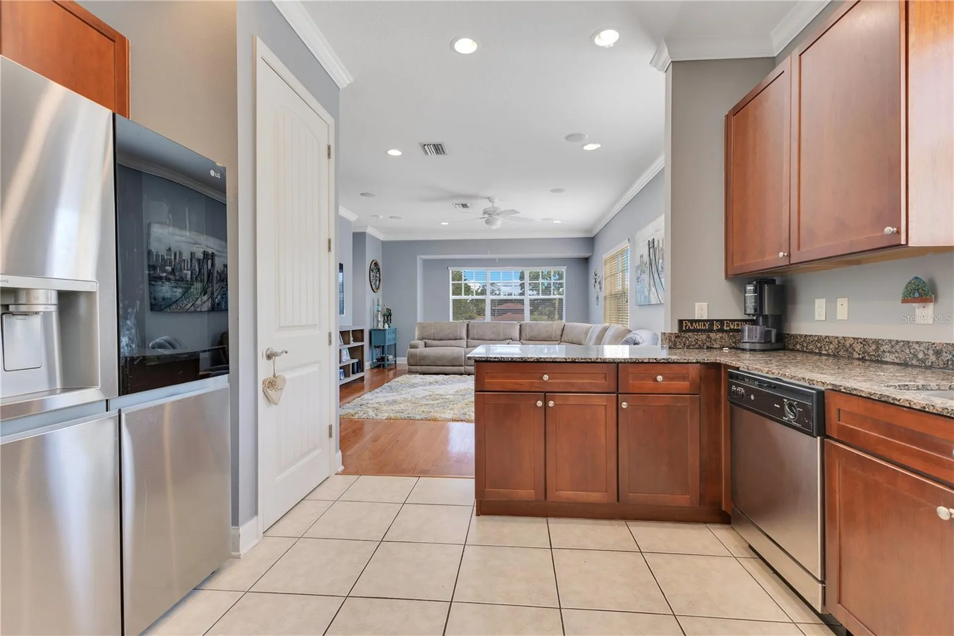 4409 W Gray Street Tampa FL 33609
