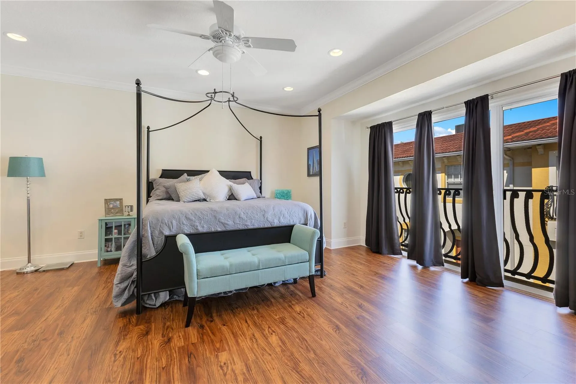 4409 W Gray Street Tampa FL 33609