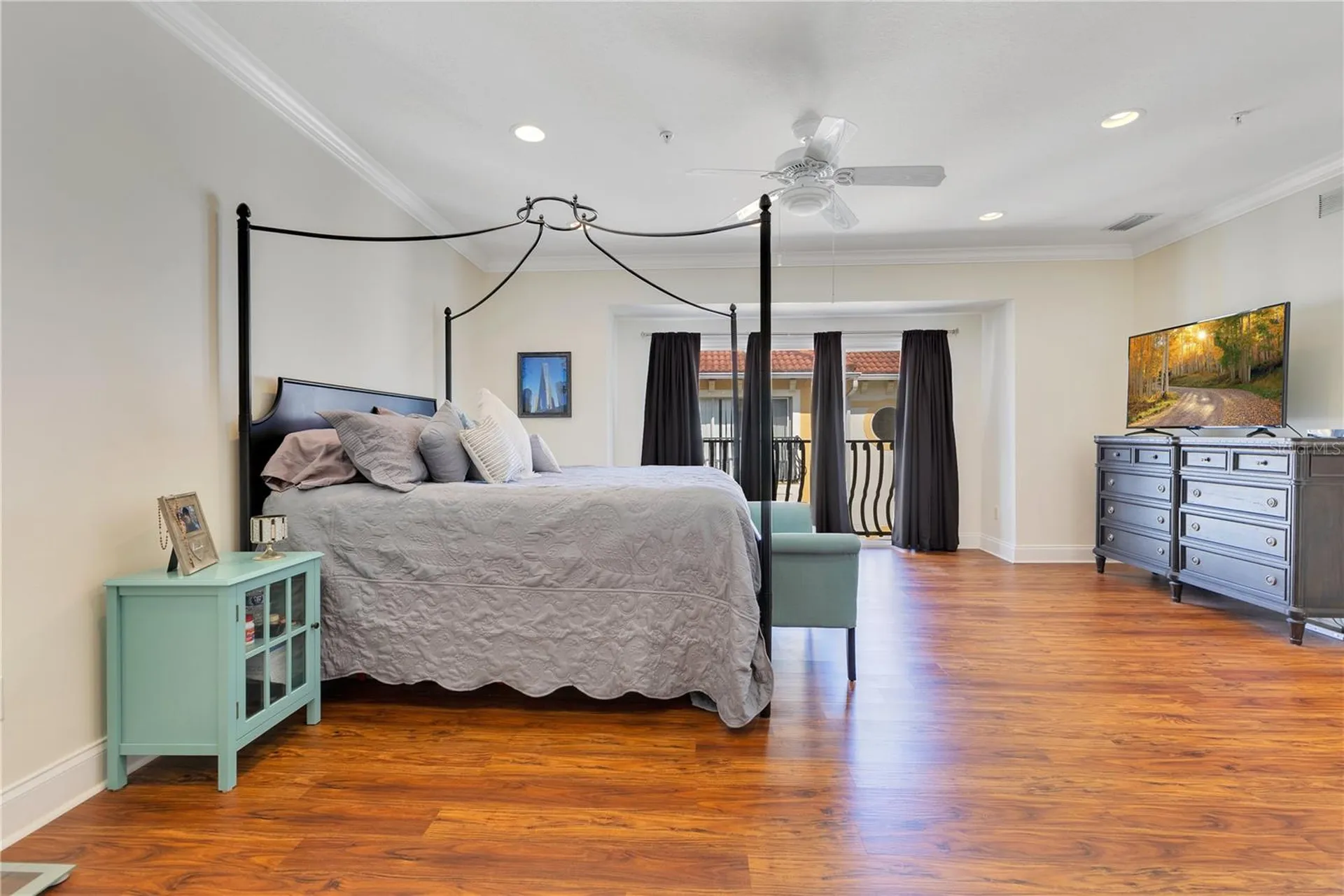 4409 W Gray Street Tampa FL 33609