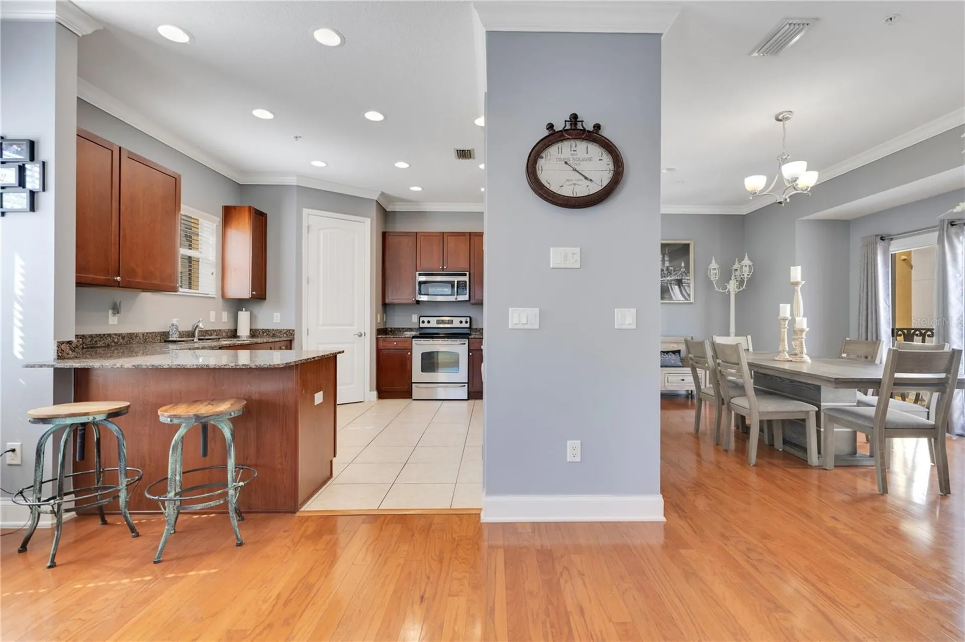 4409 W Gray Street Tampa FL 33609