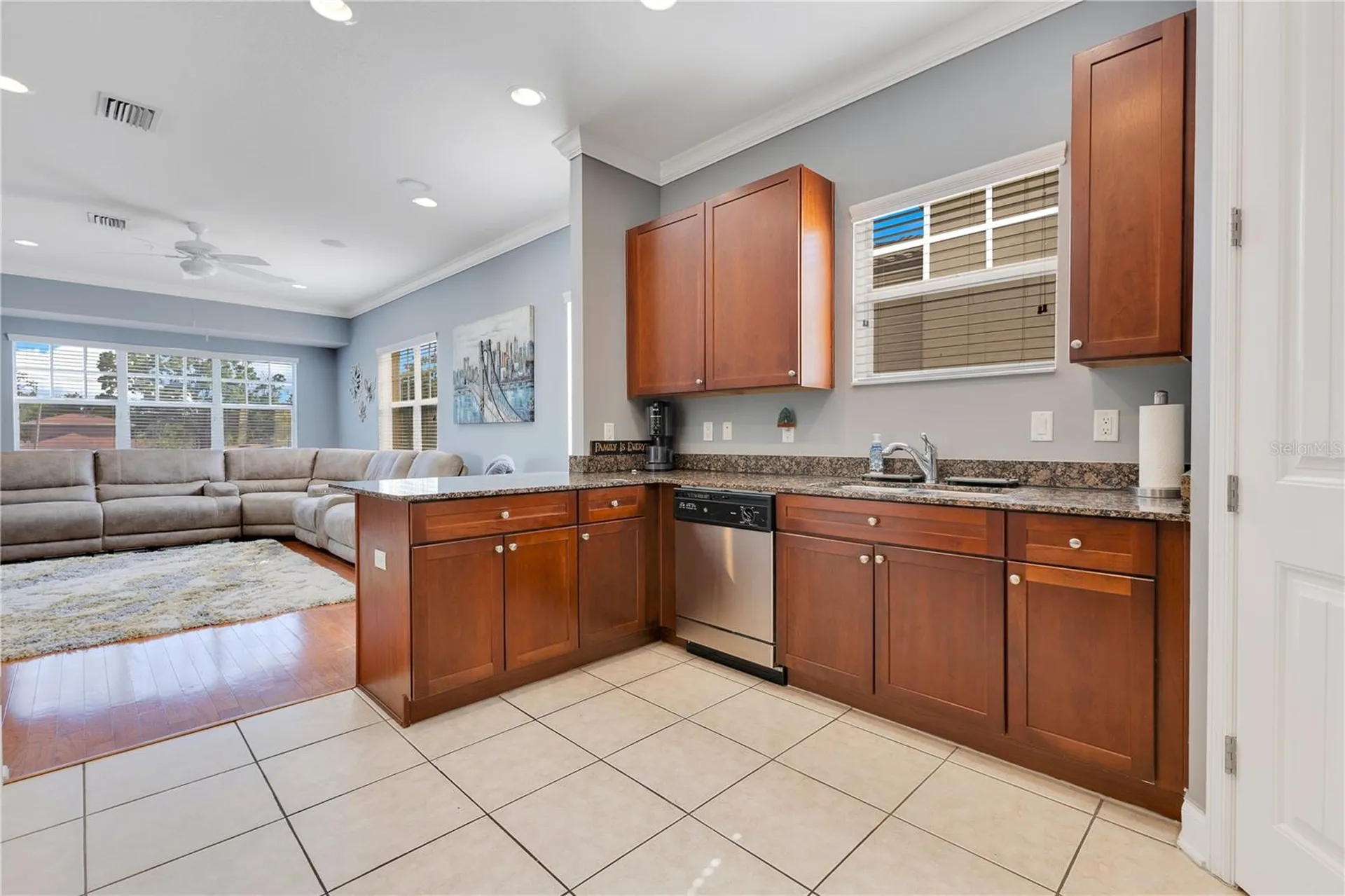4409 W Gray Street Tampa FL 33609