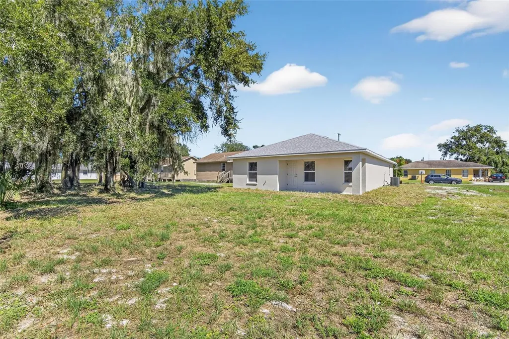 718 Seminole Avenue S Fort Meade FL 33841