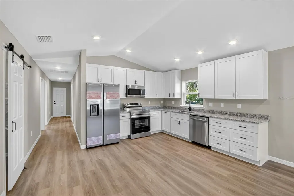 718 Seminole Avenue S Fort Meade FL 33841