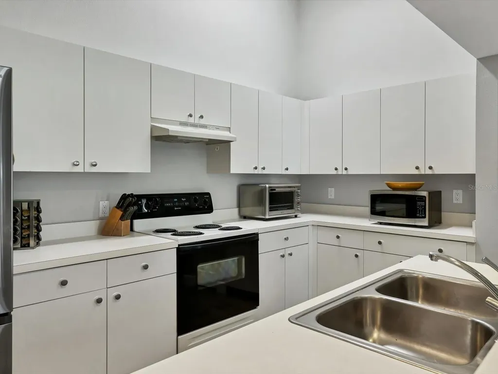 7234 Eleanor Circle Sarasota FL 34243