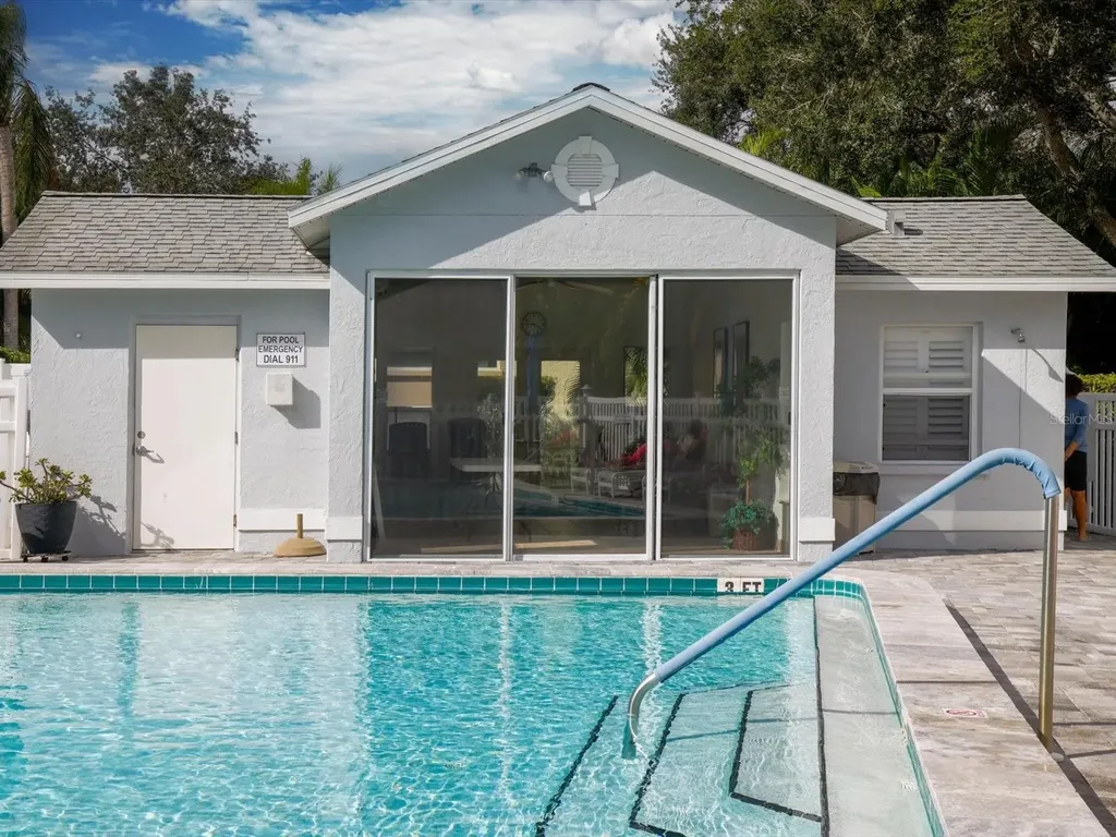 7234 Eleanor Circle Sarasota FL 34243
