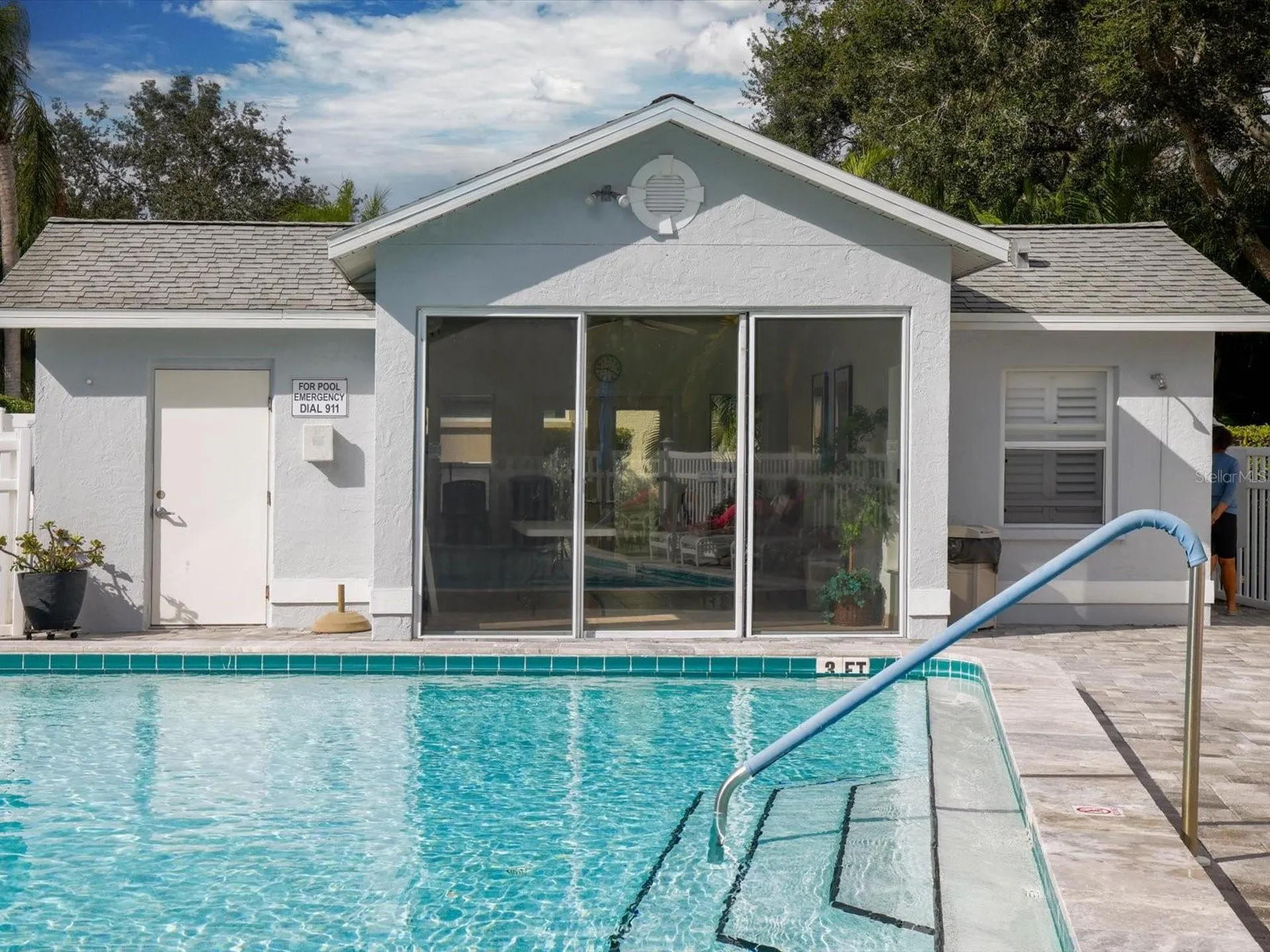 7234 Eleanor Circle Sarasota FL 34243