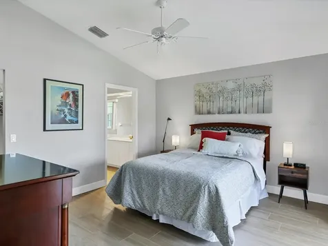 7234 Eleanor Circle Sarasota FL 34243