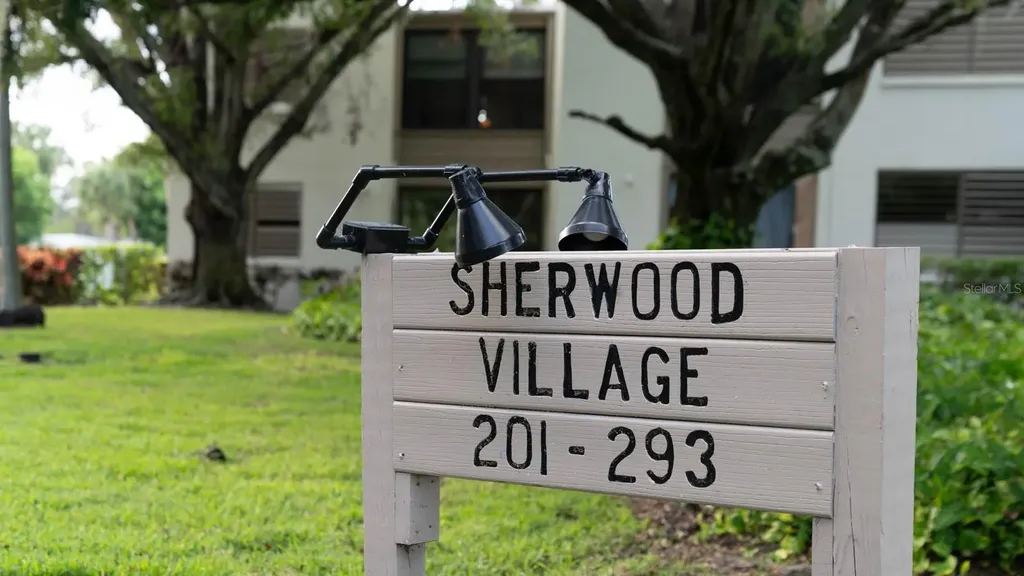 257 Sherwood Drive Bradenton FL 34210