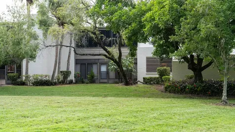 257 Sherwood Drive Bradenton FL 34210