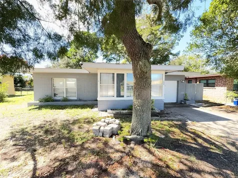 808 Derbyshire Road Daytona Beach FL 32117