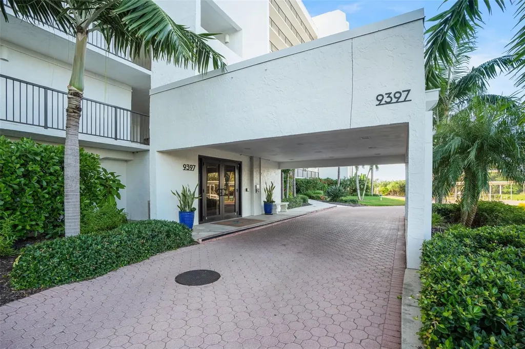 9397 Midnight Pass Road Sarasota FL 34242